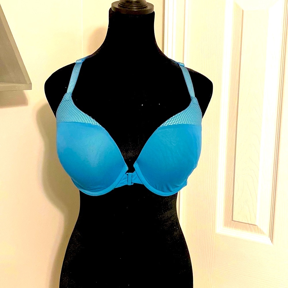 Victoria Secret Teal Green 36DD front clasp, lacy T-back, lightly padded Bra